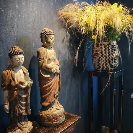Bed & Breakfast Frangipani Bali Waregem