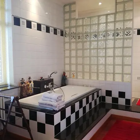 Bed & Breakfast Frangipani Bali Waregem